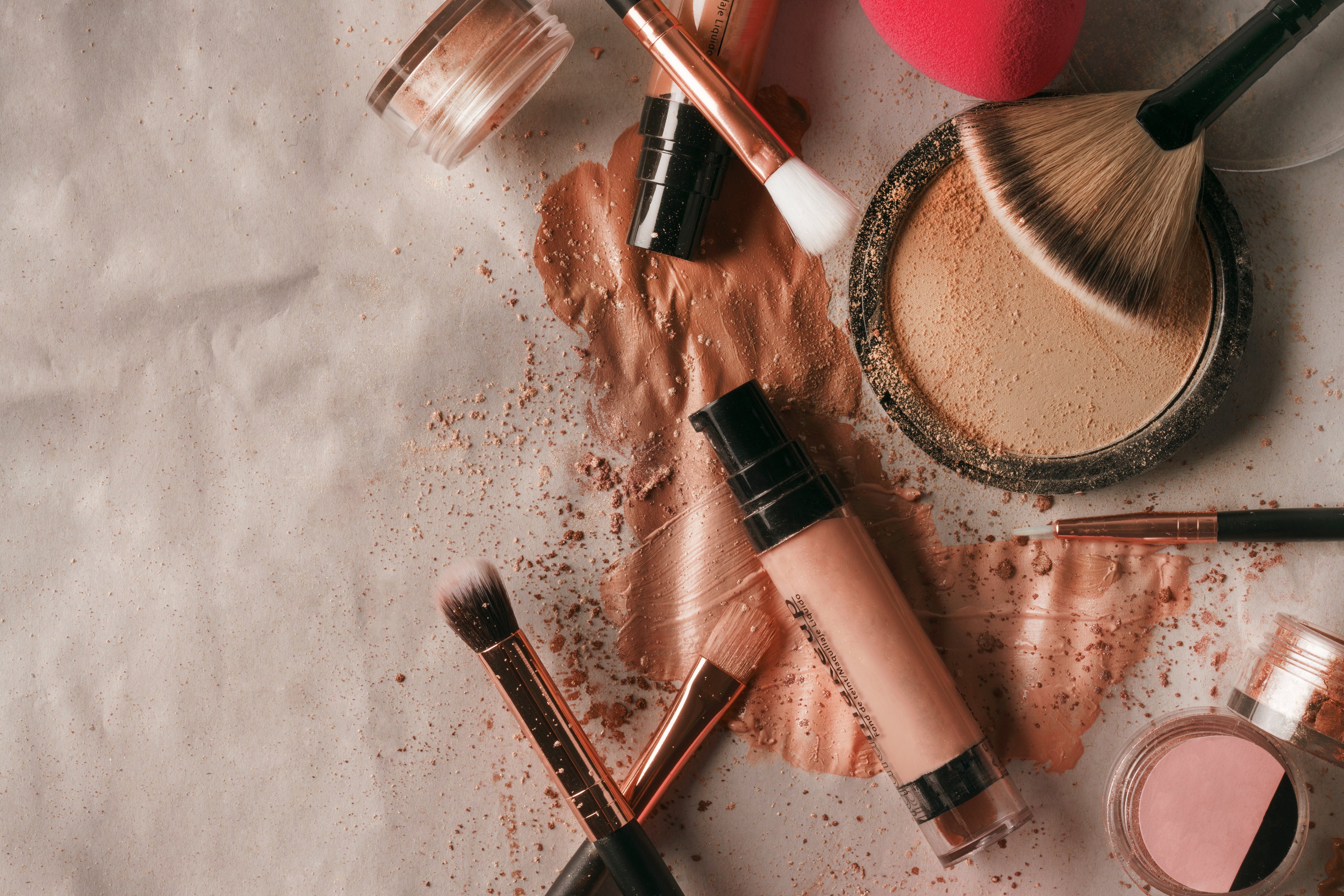 <strong>Soft Glam Essentials</strong>